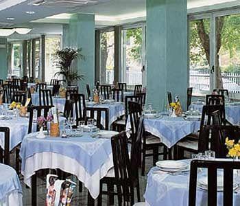 Hotel Ideal Bianchini Riccione Exterior foto